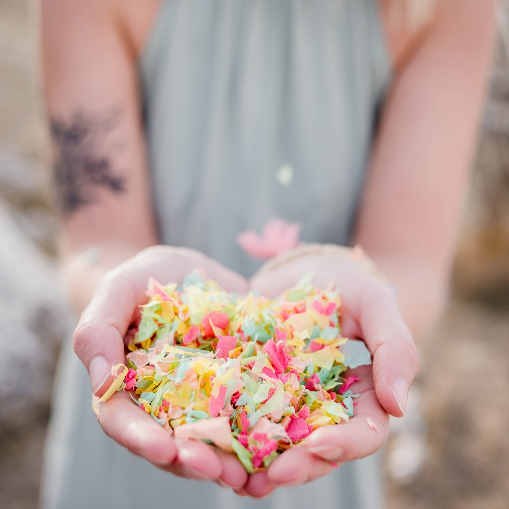 mini-sachet-confettis-papier-ignifuge-colores-50-gr_310793_1