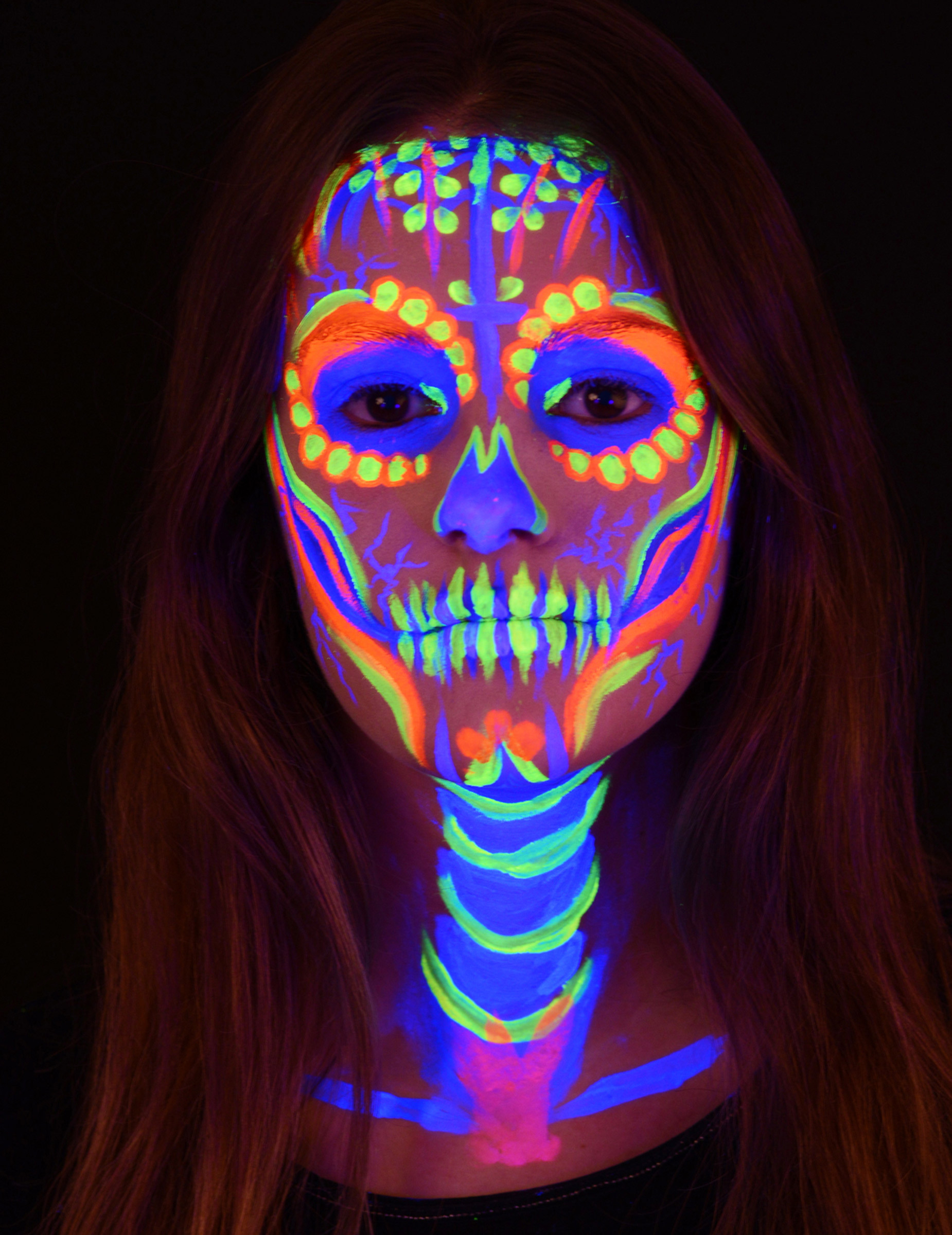 crayon-maquillage-bleu-pastel-uv-3-g_310584_3