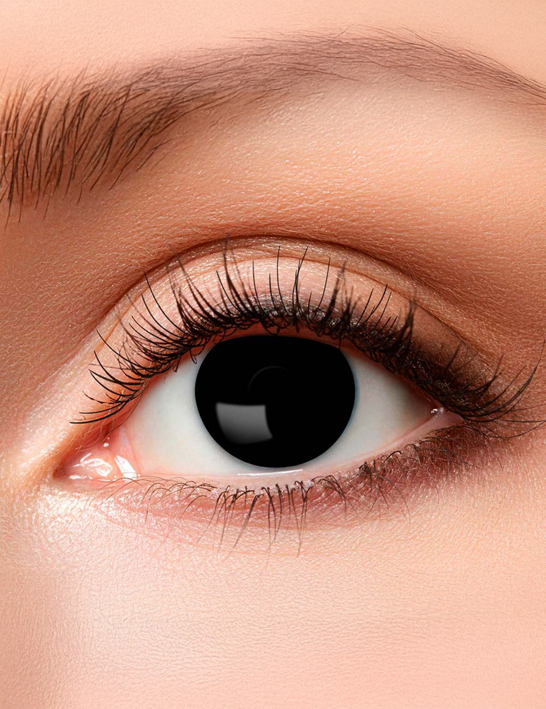 lentilles-fantaisie-oeil-noir-adulte_221064_2