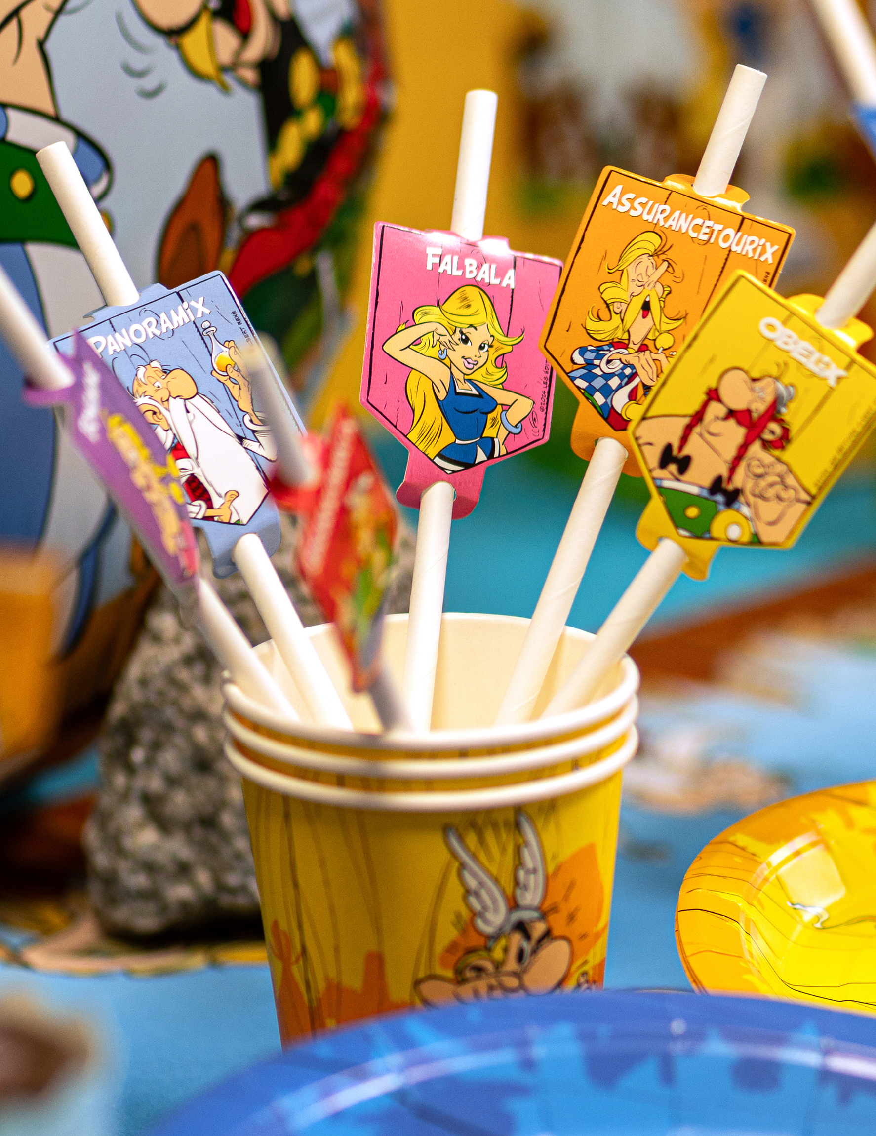 8-pailles-en-carton-asterix_344785_3