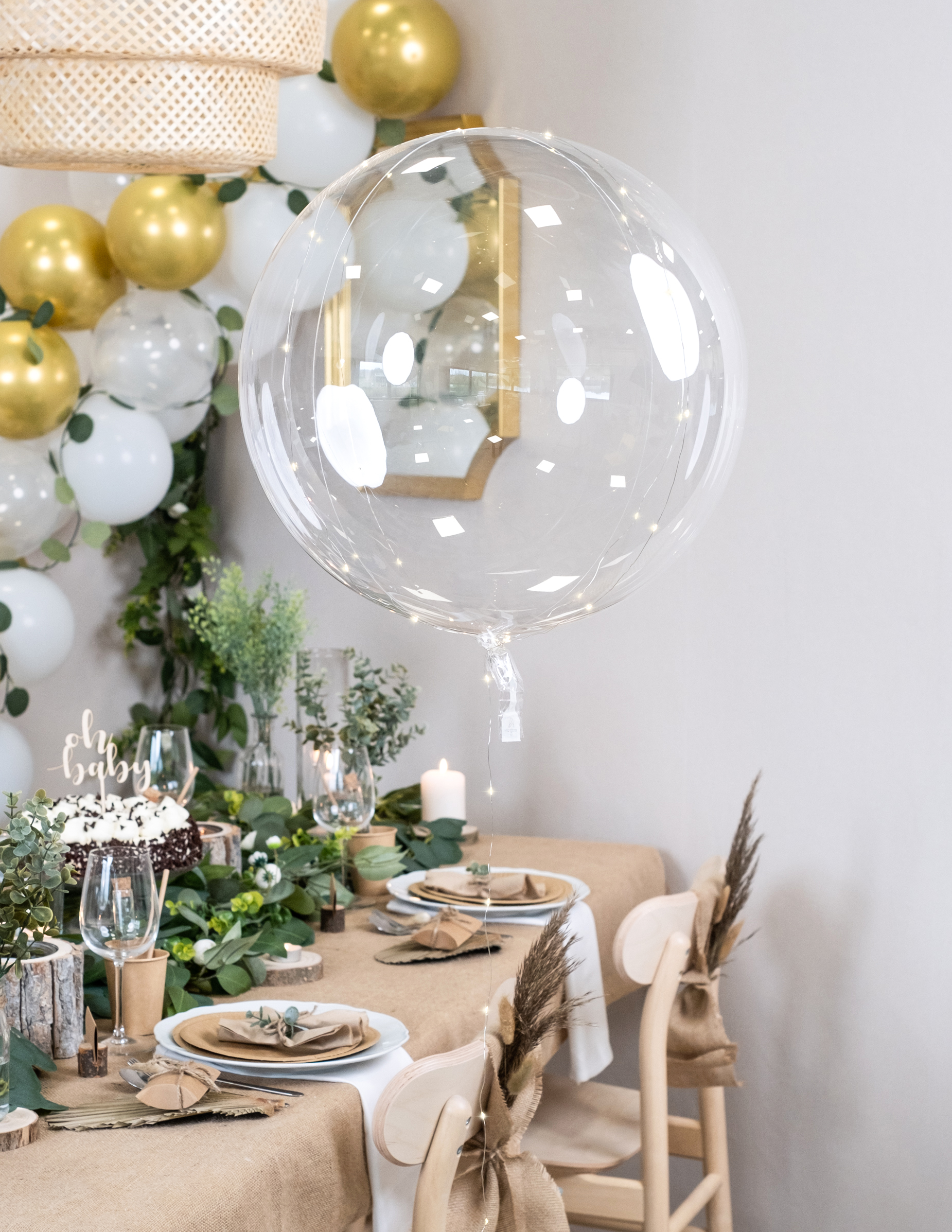 ballon-bulle-cristal-transparent-avec-led-blanches-25-30-cm_331743_2
