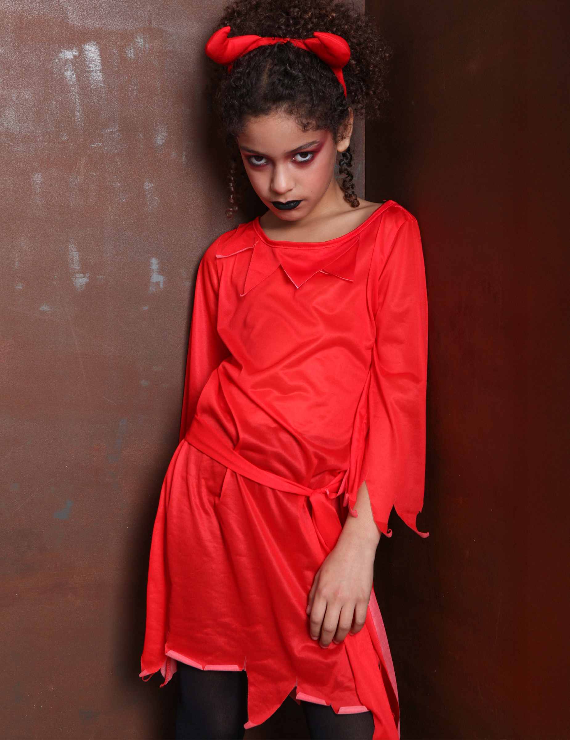 deguisement-diablesse-fille_347035_1