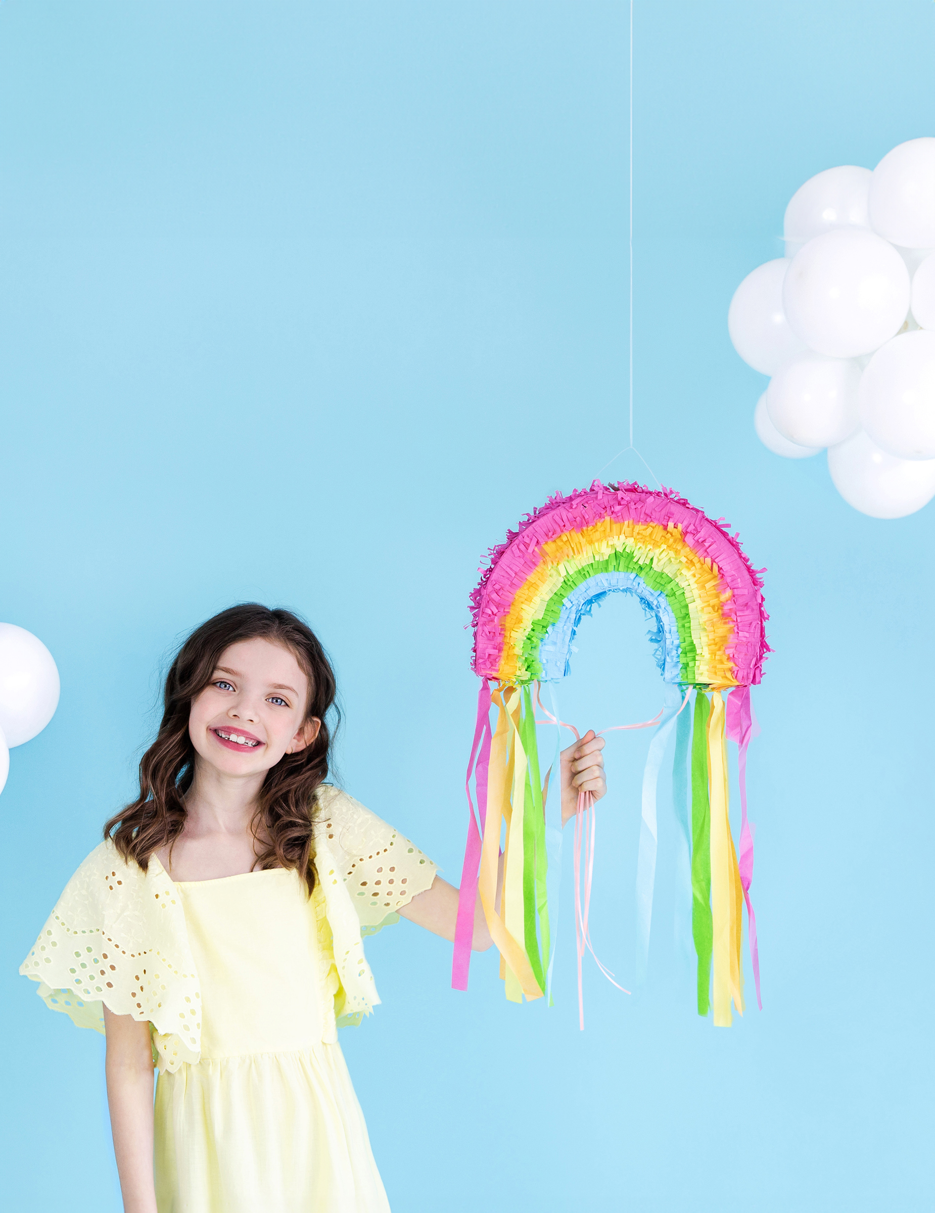 pinata-arc-en-ciel-30-x-20-x-10-cm_344059_2