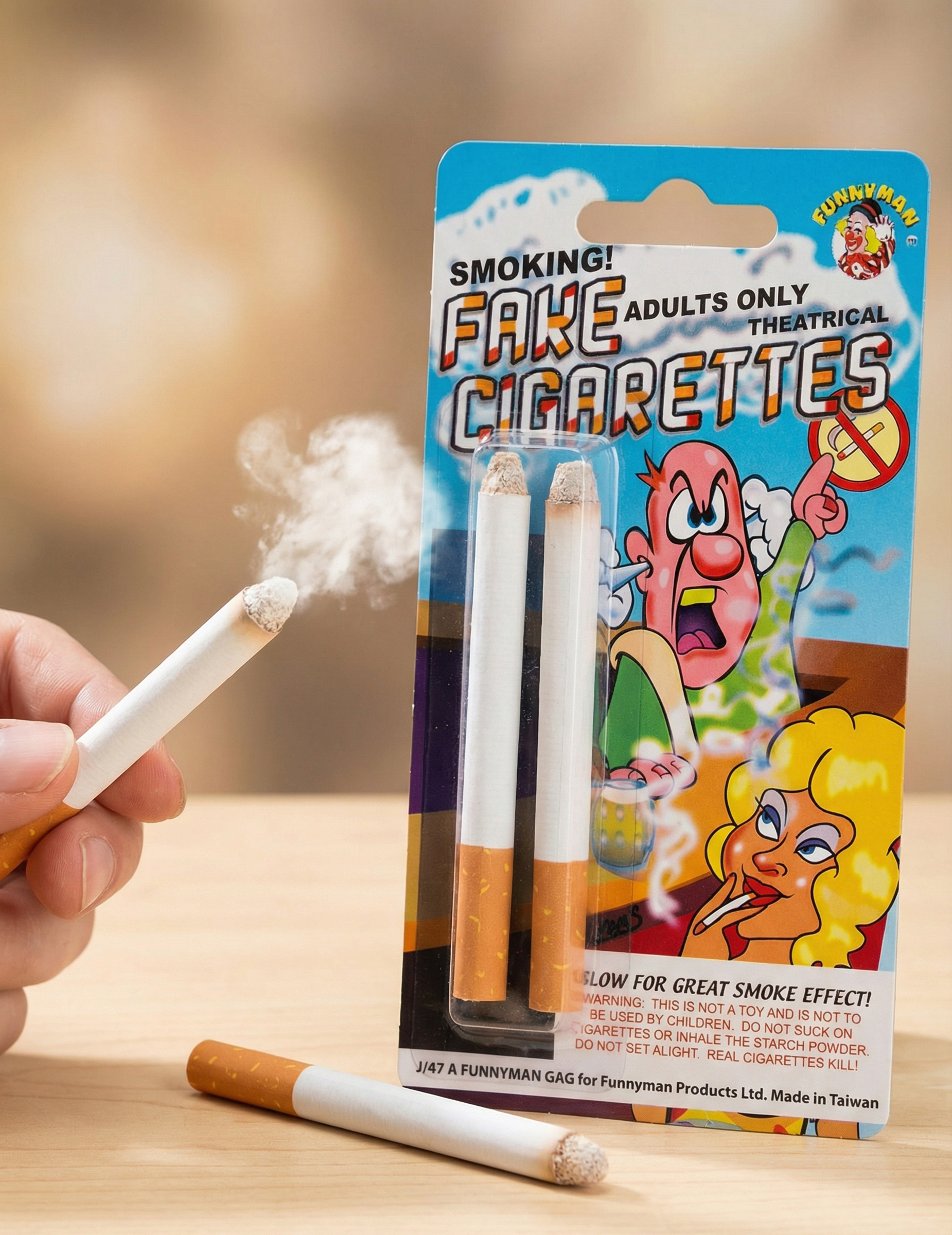 2-fausses-cigarettes-fumantes-farces-et-attrapes_350283_2