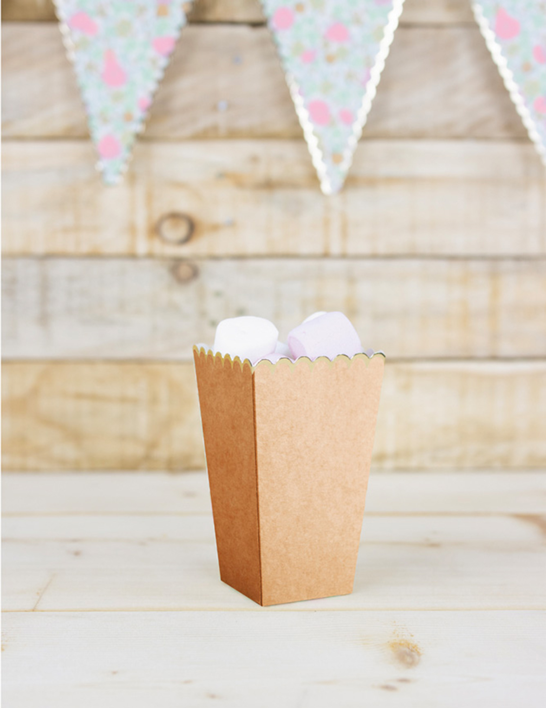 8-boites-a-pop-corn-kraft-et-or-12-5-x-7-cm_349121_1