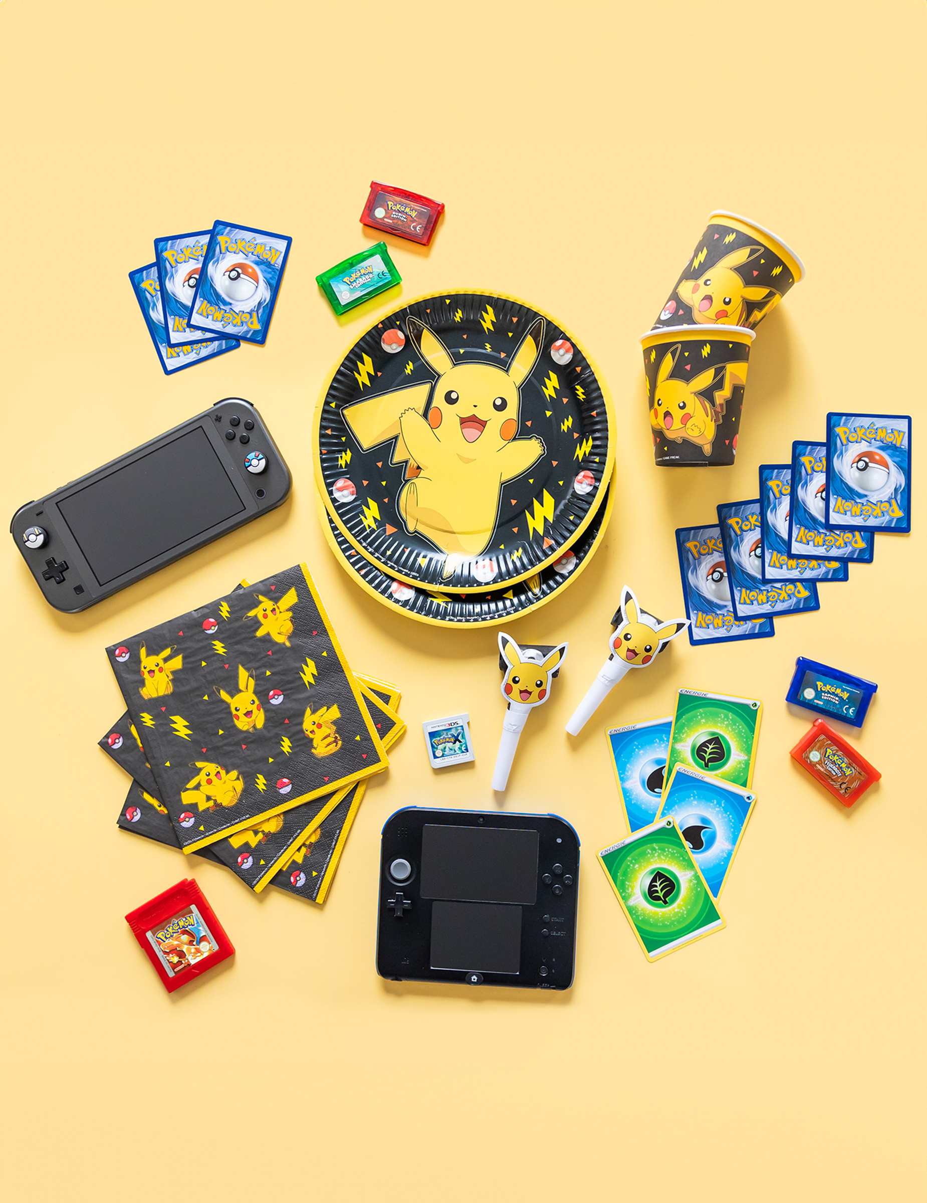 8-gobelets-en-carton-pokemon-pikachu_343251_3